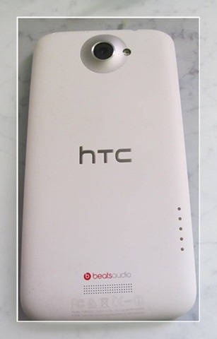 [HTC%2520R%25C3%25BCckseite%255B8%255D.jpg]