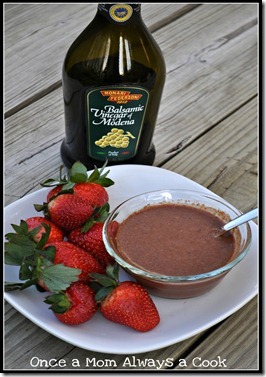 Strawberry-Balsamic-Vinaigrette_thum