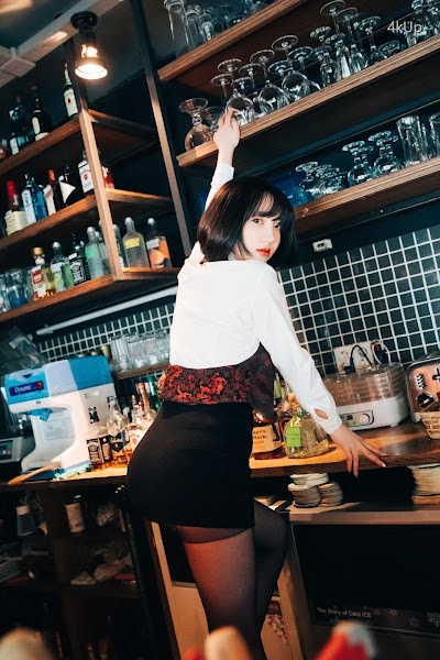 [Loozy] Son Ye-Eun (손예은) Tainted Love Bar