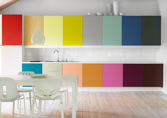 habitaciones con decoración colorida