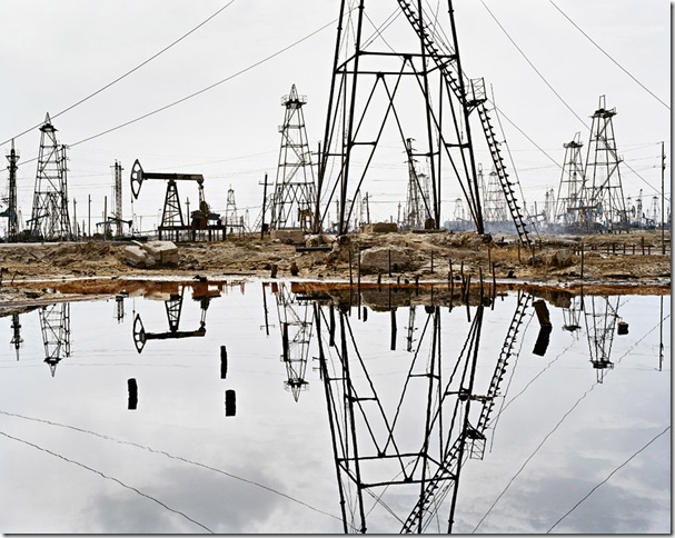 edward burtynsky  the end of oil BAKU_SOCAR oil fields #3 - 2006