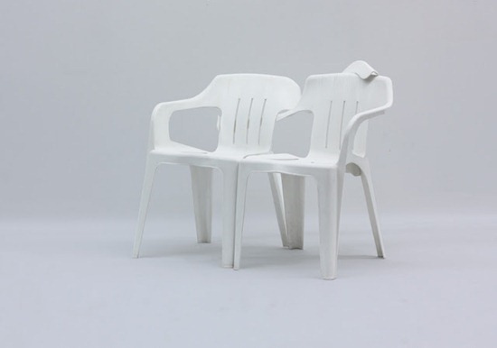 Cadeiras de plástico Bert Loeschner (1)