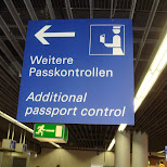 weitere passkontrollen in Frankfurt, Germany 