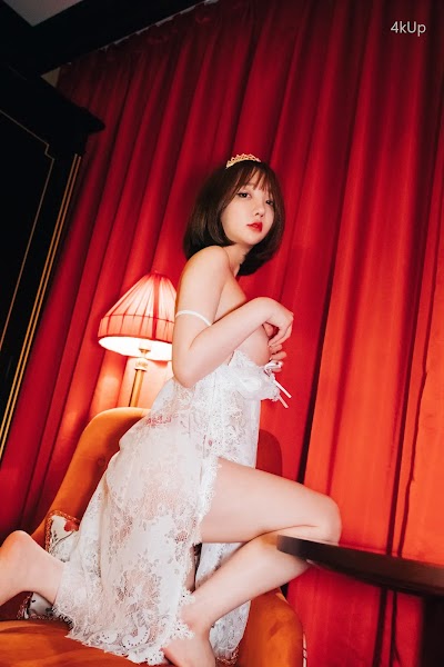 [Loozy] Son Ye-Eun (손예은) Halloqueen (S.Ver)