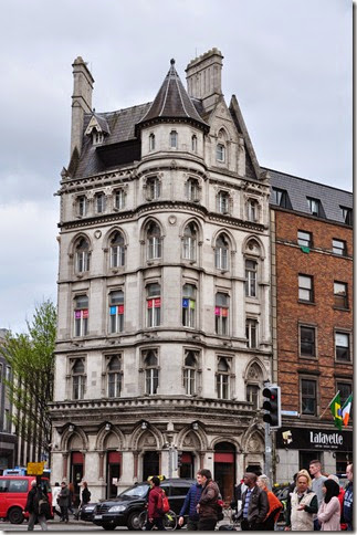 Dublín. Edificio O'conell Breigde House, frente al punte del mismo nombre - DSC_0494