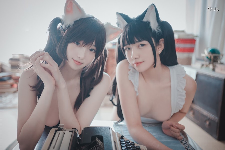 DJAWA Photo – Bambi (밤비) & Sonson (손손) Maid Mansion W