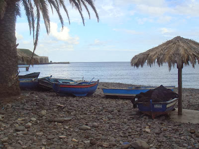 het-kiezelstrand-van-Santa-Cruz.jpg