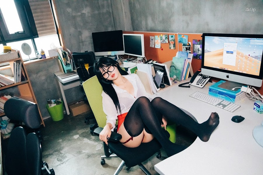 [Loozy] Zia (지아) – Office slave Part2
