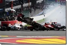 Il mega crash al gran premio del Belgio 2012