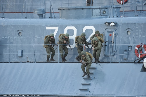 "Запад-2013": Высадка на побережье