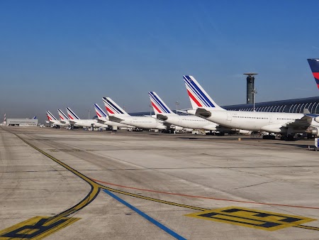 05. Aeroport Paris.JPG