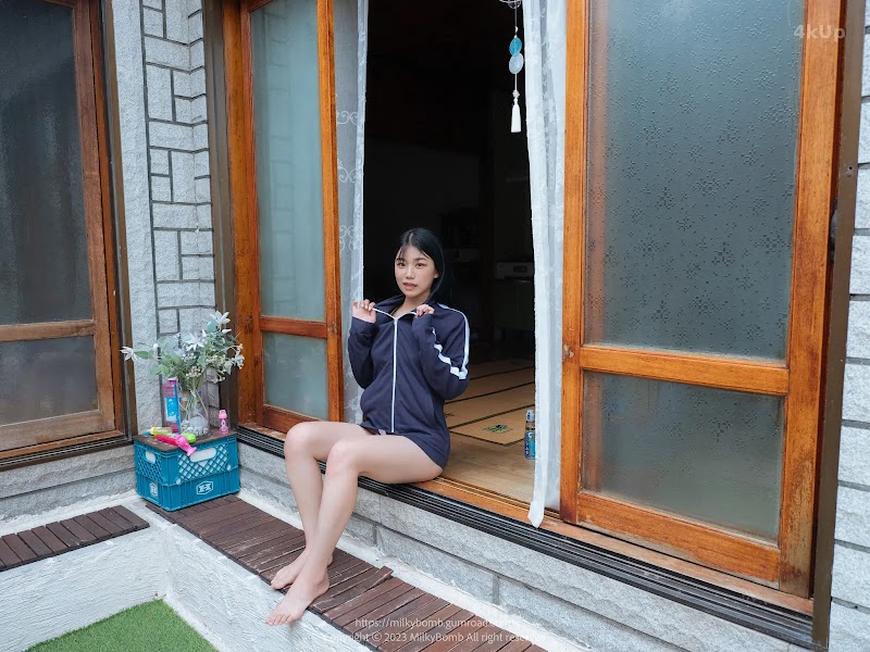 [MilkyBomb] Yui Vol.2 Tracksuit (유이 체육복)