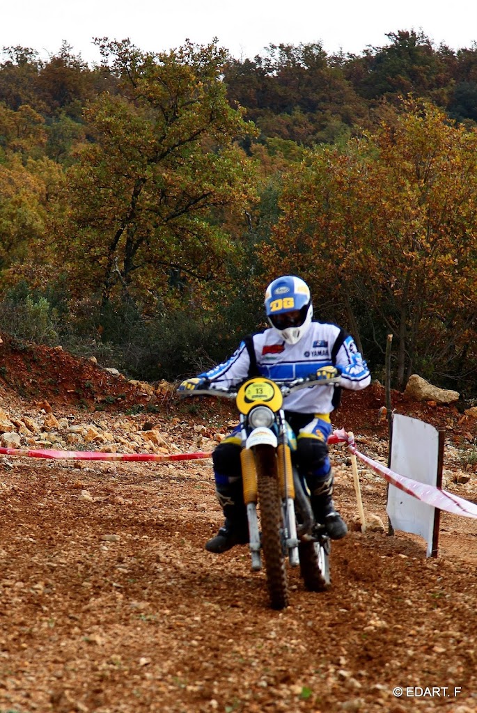 Photos d'un enduro qui eu lieu à Flassan sur Issole-TEST