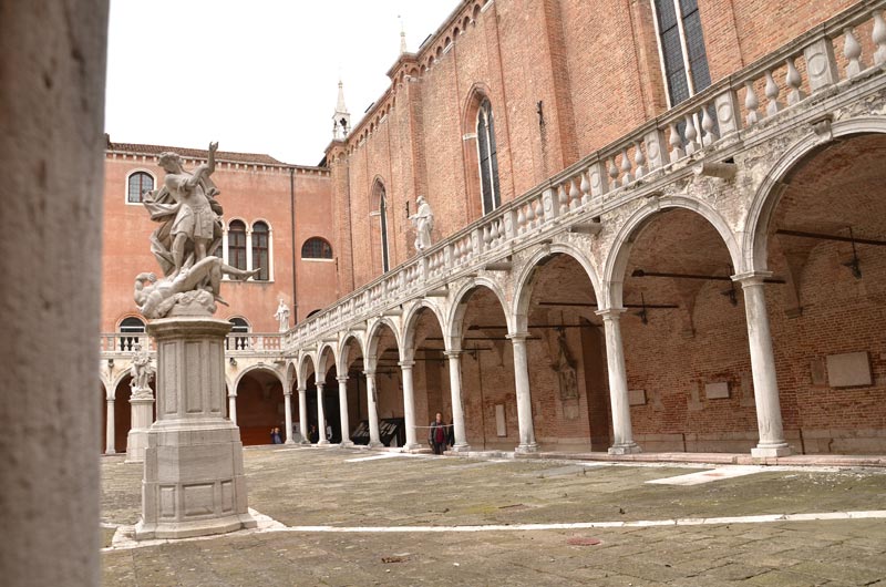 Chiostro_trinita_20.jpg Chiostro trinita 20