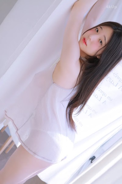 Yeon Woo (연우) See Through