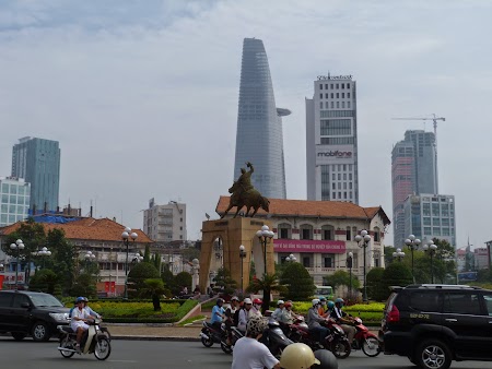 08. Saigon, nou si vechi.JPG