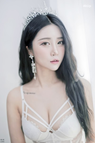[BLUECAKE] Bomi (보미) Happy Bomiday