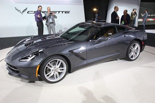 Corvette-Stingray-C711[2]