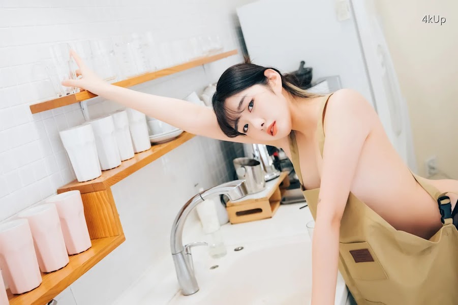 [Loozy] Sonson (손손) Nude Apron