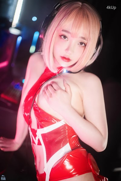 [BLUECAKE] Son Ye-Eun (손예은) Code 002 Mini