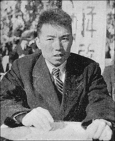 280px-Kim_Il-sung_1946