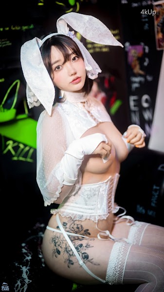 [BLUECAKE] Son Ye-Eun (손예은) Reverse Bunny Girl