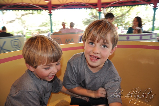 [Disney%2520December%25202012%2520380%255B2%255D.jpg]