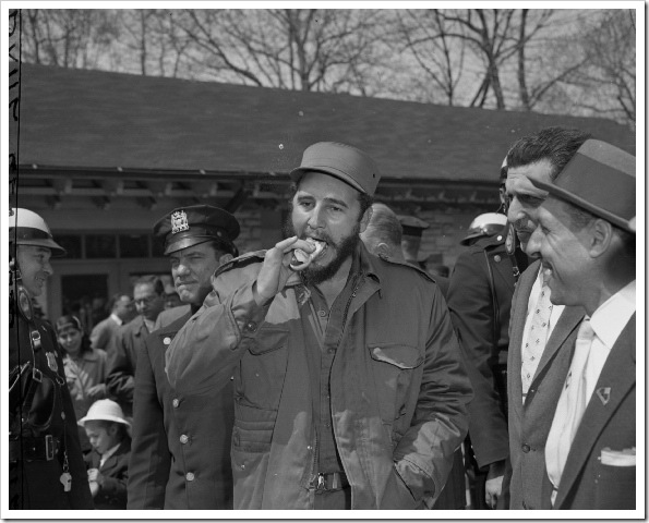 fidel-castro-bronx-zoo-1959