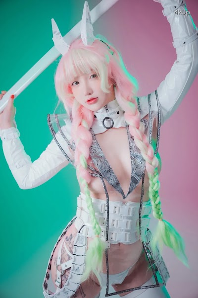 DJAWA Photo – Son Ye-Eun (손예은) Cyber Hunter Mitsuri