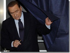 Silvio Berlusconi lascia la politica