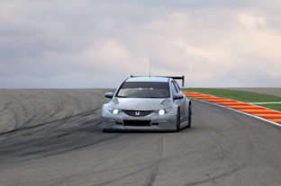 Honda-WTCC-Civic-2014-test-car-1 Honda-WTCC-Civic-2014-test-car-1