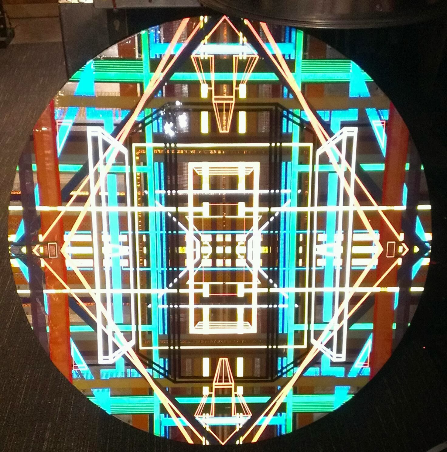 TAPED METAL CANVAS In the works,,, round metal canvas