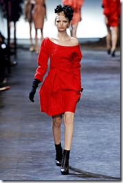 LANVIN-FALL-2011-RTW-PODIUM-053_runway