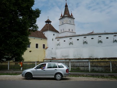 Fortificatii sasesti in Transilvania:  Biserica intarita Harman