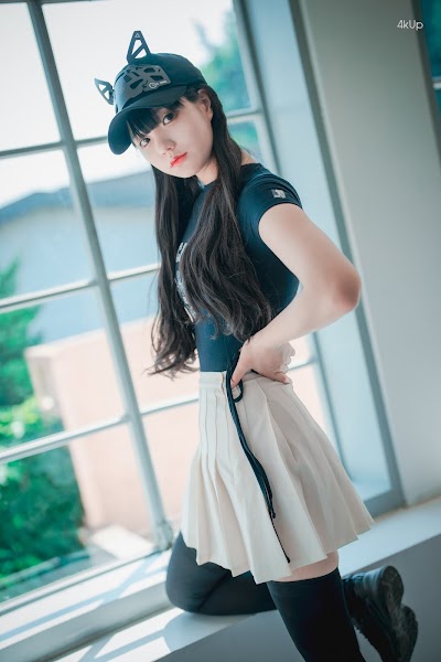 DJAWA Photo – Jeong Jenny (정제니) Classic Athletic Girl in Navy Blue