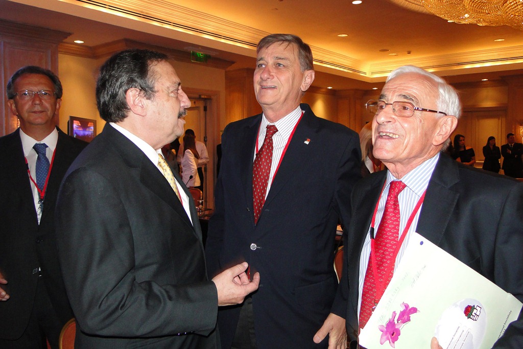 [Stubrin-Alfonsin-Binner-Zabalza02%255B4%255D.jpg]