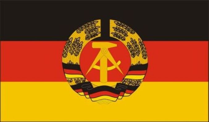 [DDR-Fahne.jpg]