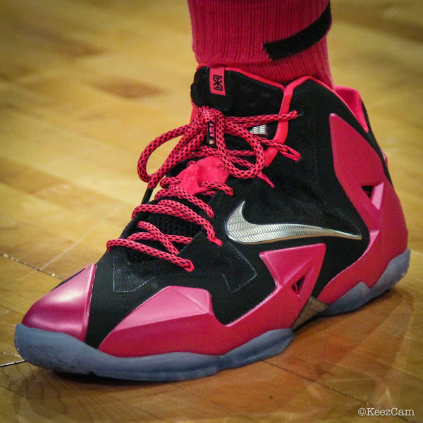 lebron shoes black and pink
