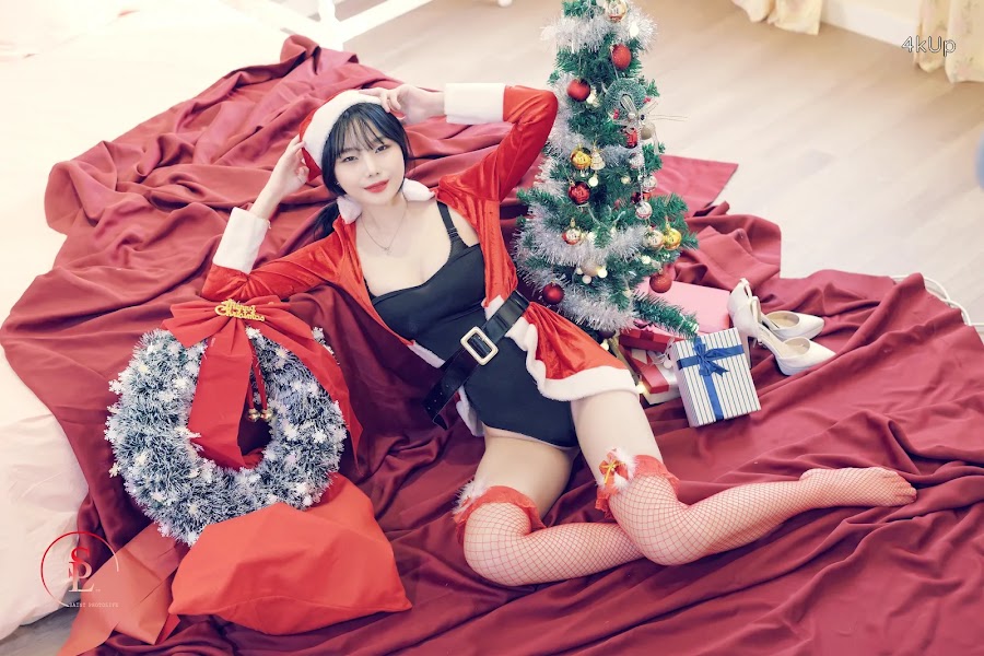 SAINT Photolife – Yuna (유나) Vol.24 Merry Yuna’s Xmas