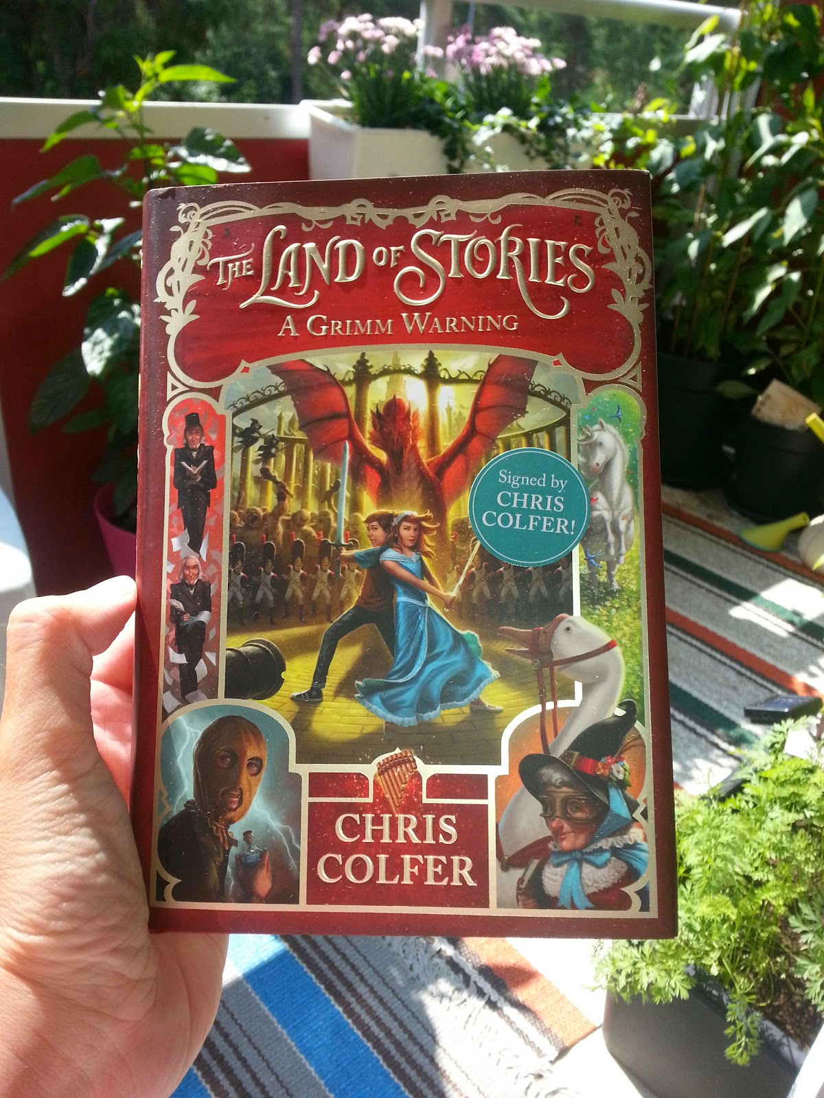 I bokens värld är allt möjligt! The Land of Stories A Grimm warning