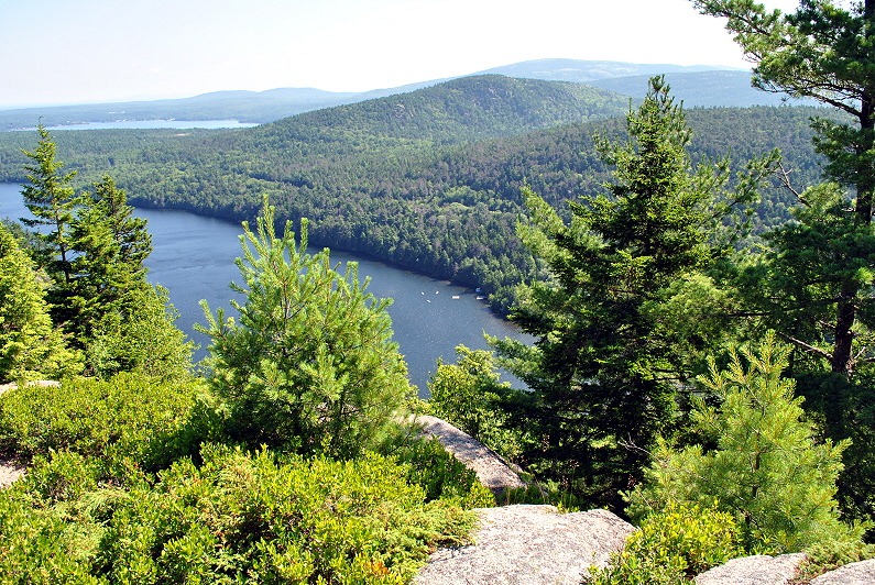 [15---CC-view-of-Echo-Lake-and-Acadia%255B1%255D.jpg]