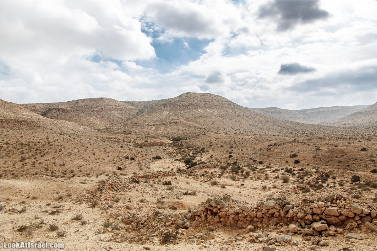 Лунные пейзажи пустыни Негев | Lunar landscapes of the Negev | LookAtIsrael.com - Фото путешествия по Израилю