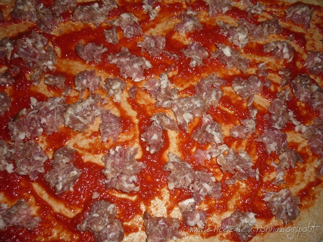 [Pizza-di-farro-integrale-con-salsicc%255B11%255D.jpg]