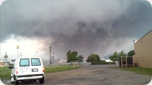 Oklahoma-tornado-mobile-f-016