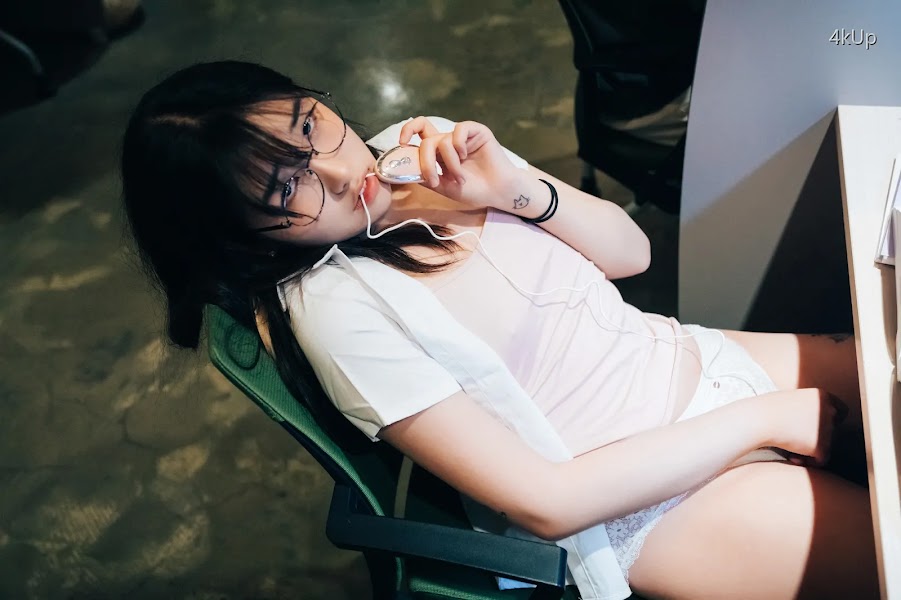 [Loozy] Sonson (손손) Reading Room + S.ver