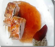 Filetto di maialino con purea di melanzana, mela e salsa al Marsala
