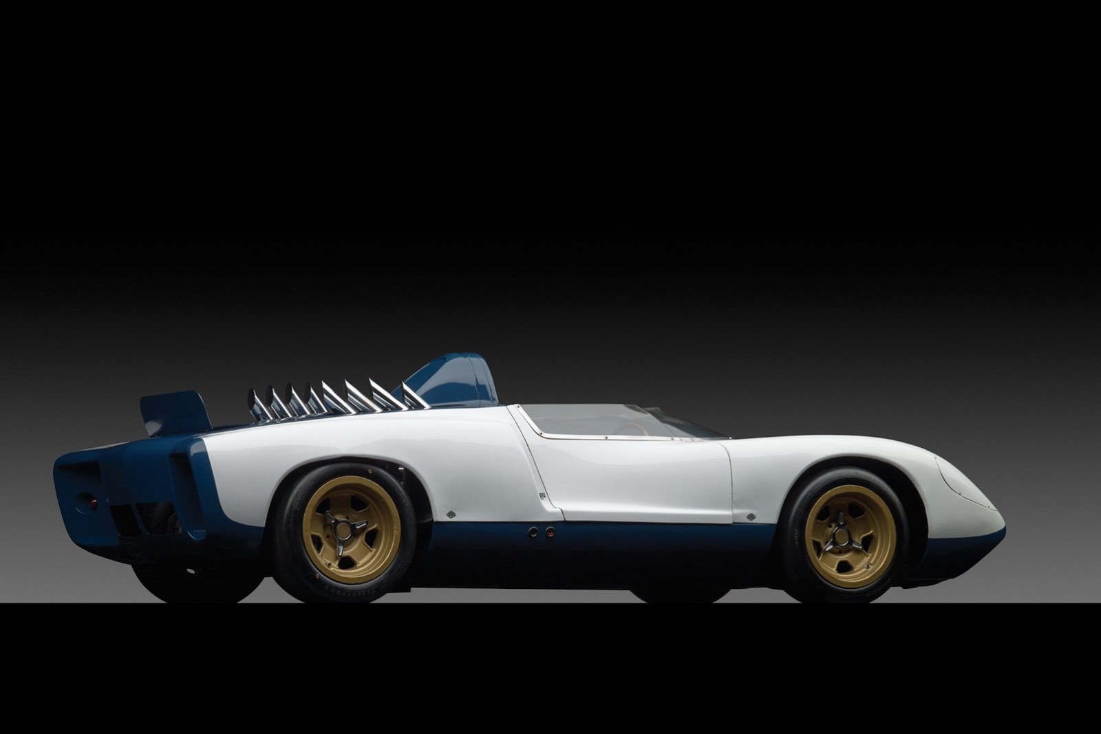 [Chevrolet-CERV-II-Research-Vehicle-2%255B2%255D.jpg]