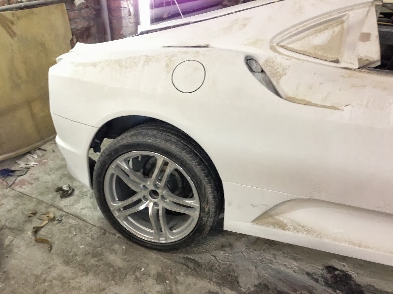 [Ferrari-F430-Replica-Limousine-37%255B2%255D.jpg]