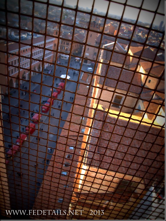 Dentro al campanile della Cattedrale, interno 3 , Ferrara, Emilia Romagna, Italia - Inside the bell tower of the Cathedral,  internal 3, Ferrara, Emilia Romagna, Italy - Property and copyrights of FEdetails.net