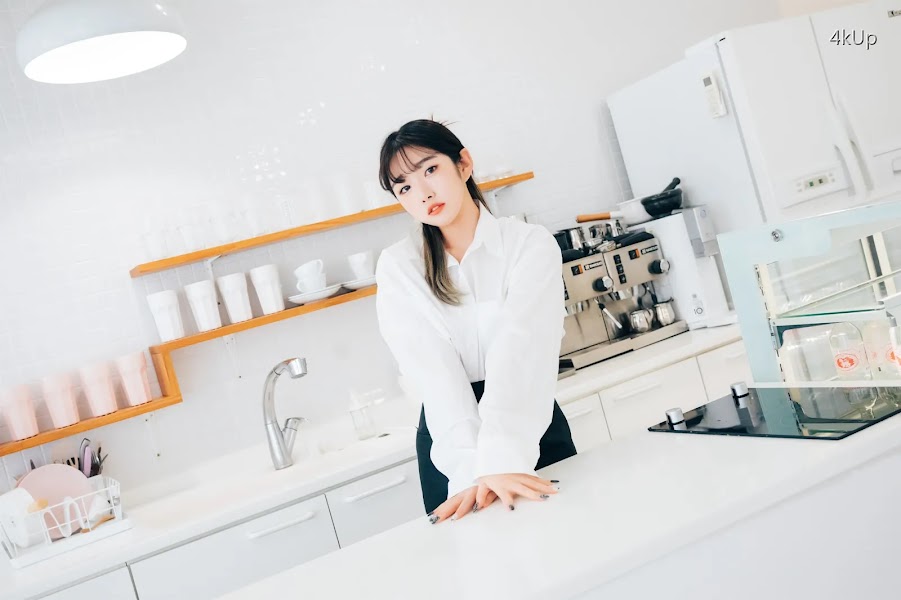 [Loozy] Sonson (손손) Nude Apron